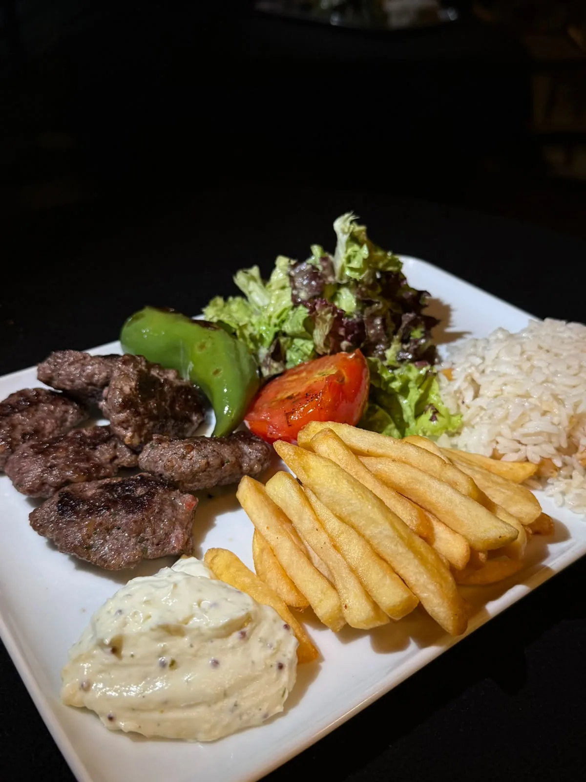 KASAP KÖFTE IZGARA