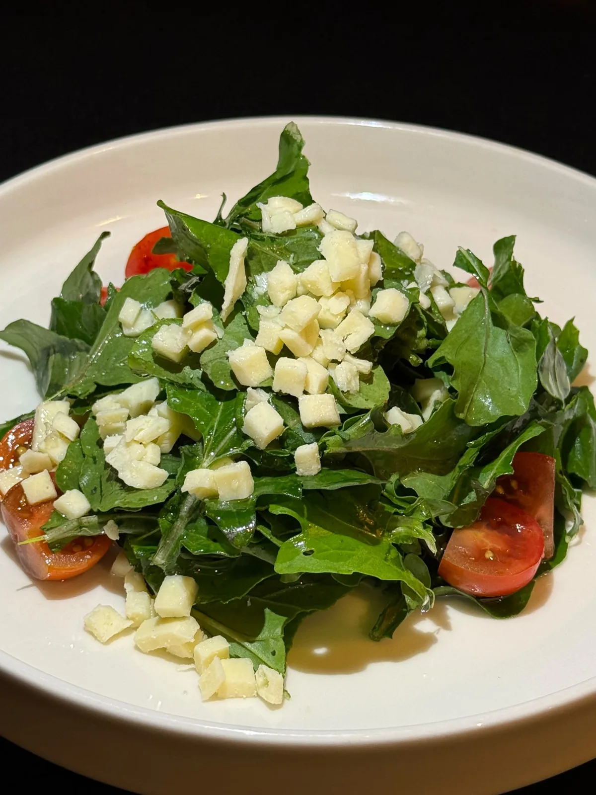 MOZARELLA PEYNİRLİ ROKA SALATA